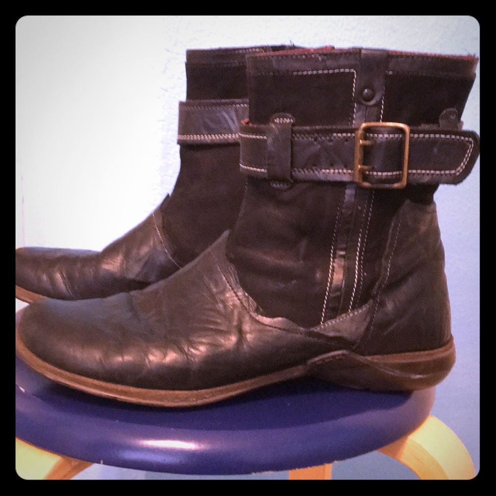 Romika black leather boots